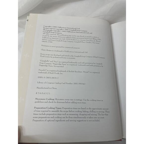 Vintage Campbell's Classic Recipe Cookbook Hardback 2001 - Picture 2 of 4